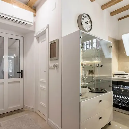 Berislavic Palace Apartmán