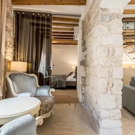 Berislavic Palace * Trogir