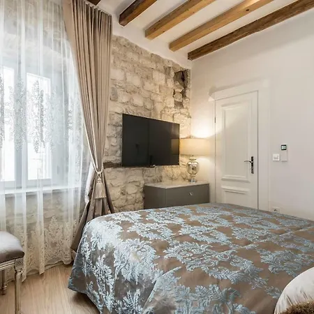 Berislavic Palace Апартаменты *