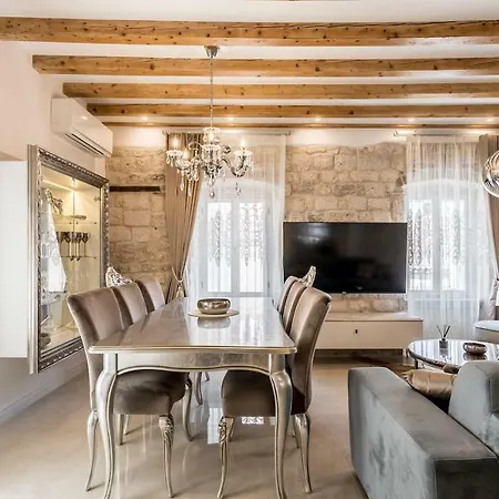 Berislavic Palace * Trogir