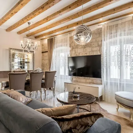 Berislavic Palace Trogir