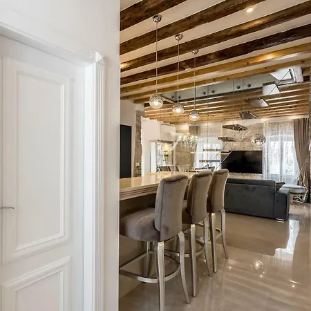 Апартаменты Berislavic Palace Трогир