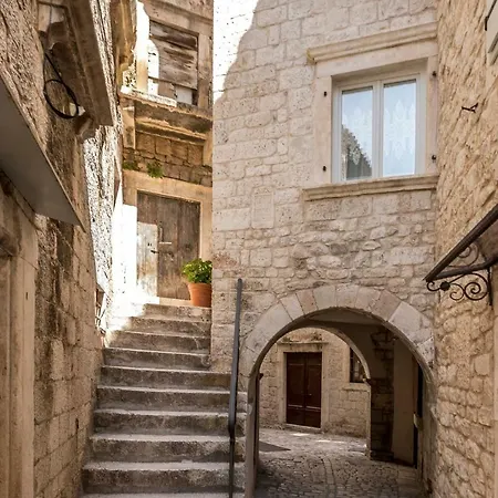 Berislavic Palace Apartment
