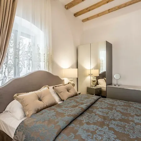 Apartamento Berislavic Palace *