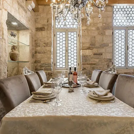 דירה Berislavic Palace