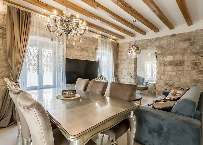 Berislavic Palace Apartament