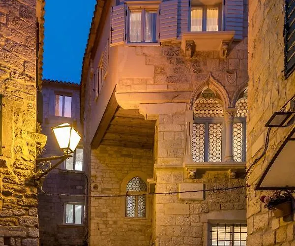 Berislavic Palace * Trogir