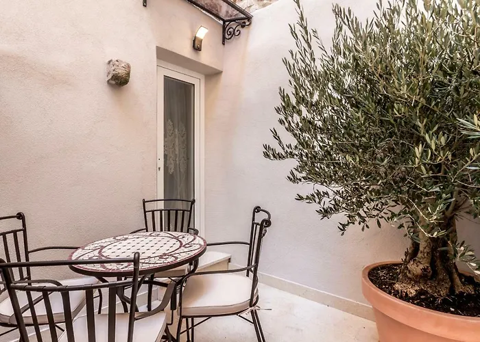 Appartamento Berislavic Palace *