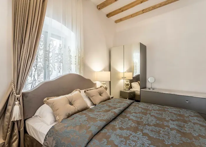 Appartamento Berislavic Palace *